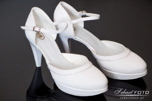 fotografia produktowa białe obuwie katowice
